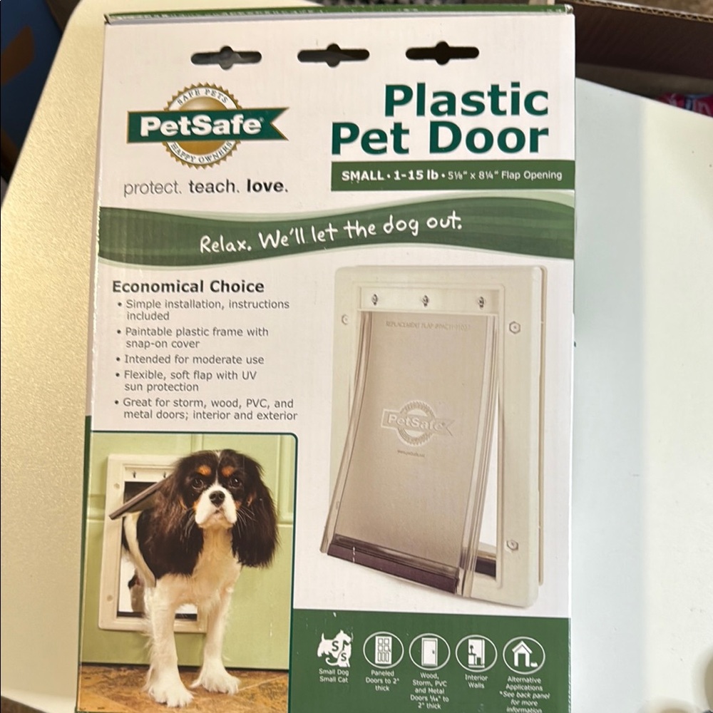 PetSafe White Small Pet Door Easy Access
